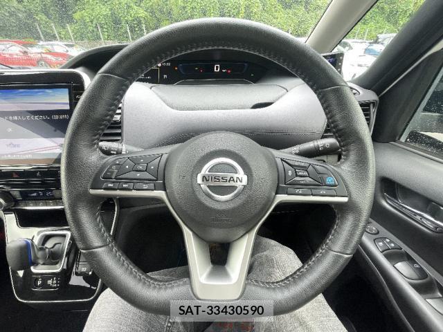 Nissan SERENA 2021-03 8220462-8