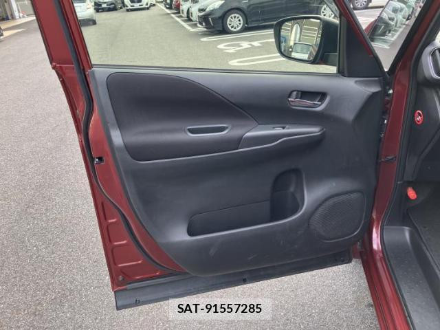 Nissan SERENA 2020-04 8220553-4