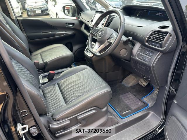 Nissan SERENA 2019-03 8220585-11