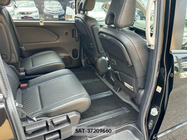 Nissan SERENA 2019-03 8220585-12