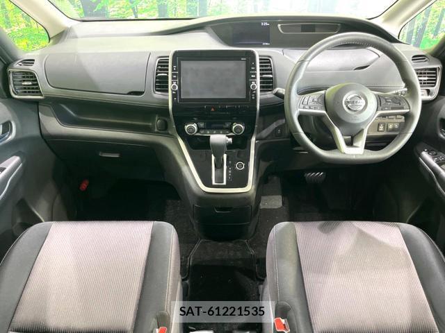 Nissan SERENA 2017-04 8220856-1