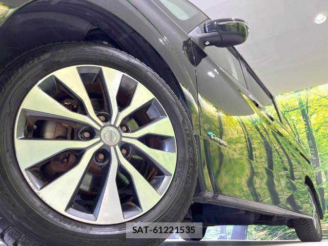 Nissan SERENA 2017-04 8220856-13