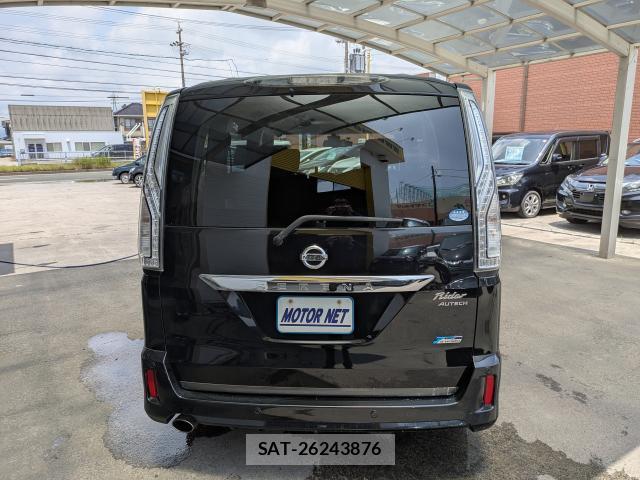 Nissan SERENA 2015-04 8220982-13