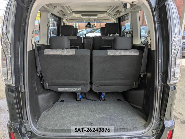 Nissan SERENA 2015-04 8220982-15