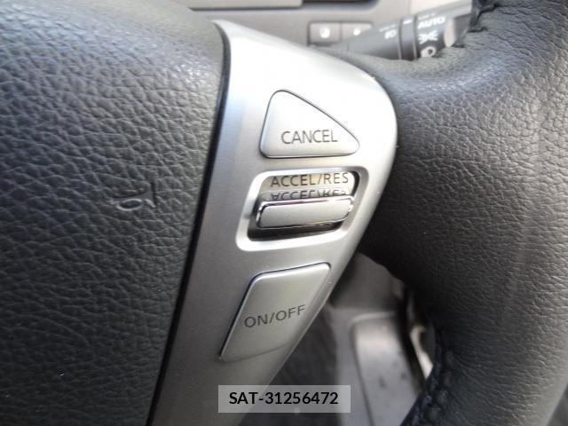 Nissan SERENA 2015-12 8221256-6