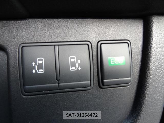 Nissan SERENA 2015-12 8221256-7