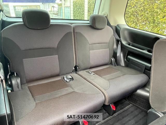 Nissan SERENA 2009-07 8221387-17