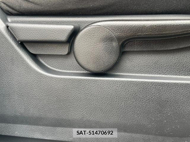 Nissan SERENA 2009-07 8221387-19