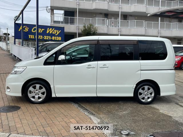 Nissan SERENA 2009-07 8221387-4
