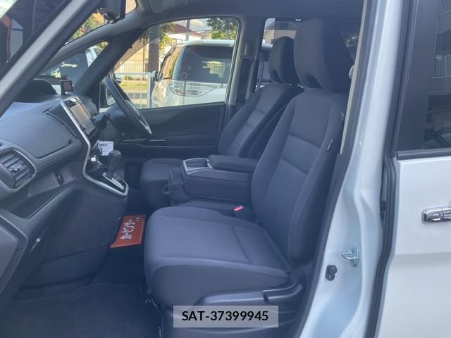 Nissan SERENA 2017-05 8221391-10