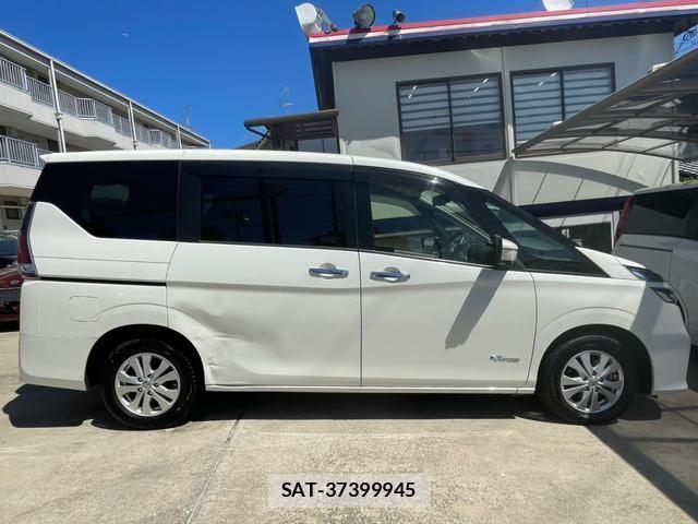 Nissan SERENA 2017-05 8221391-3