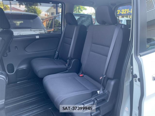 Nissan SERENA 2017-05 8221391-7