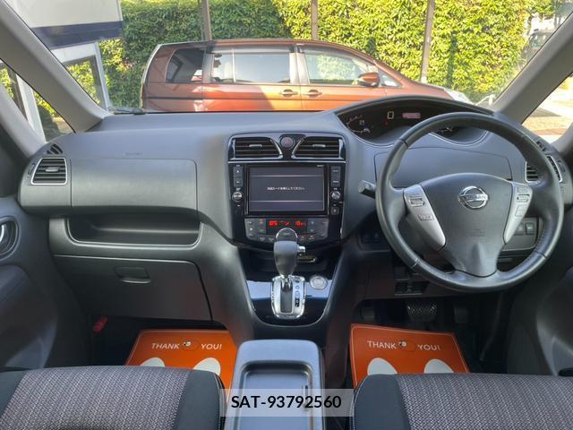 Nissan SERENA 2016-07 8221395-6