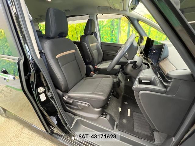 Nissan SERENA 2023-12 8221641-9