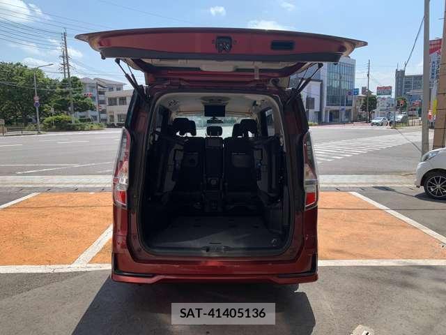 Nissan SERENA 2019-12 8221717-11