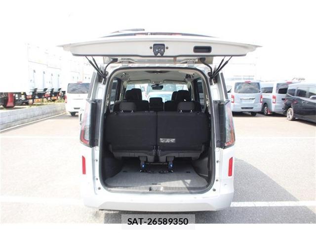 Nissan SERENA 2023-06 8222097-19