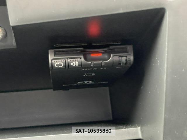 Nissan SERENA 2018-07 8222364-12