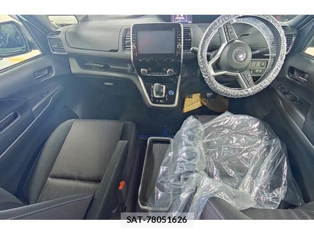 Nissan SERENA 2018-12 8222557-4