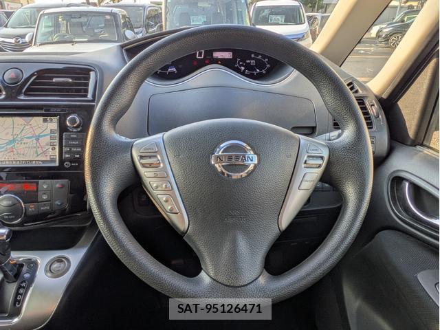 Nissan SERENA 2015-10 8222900-17