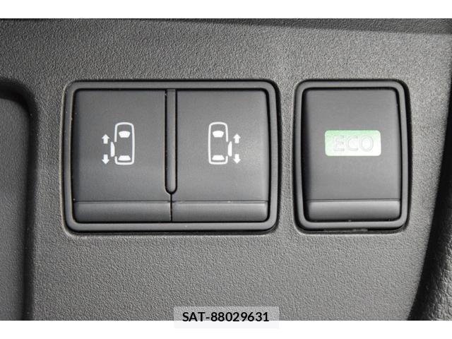 Nissan SERENA 2016-01 8223073-14