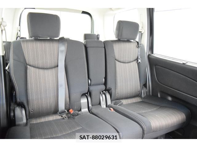Nissan SERENA 2016-01 8223073-18
