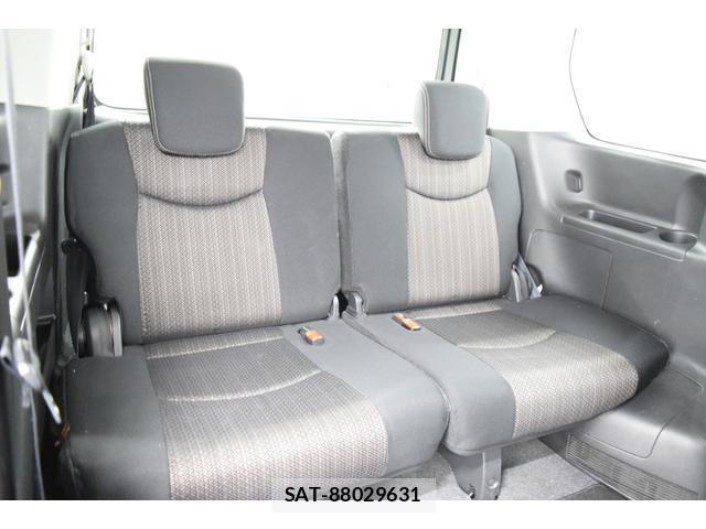 Nissan SERENA 2016-01 8223073-19