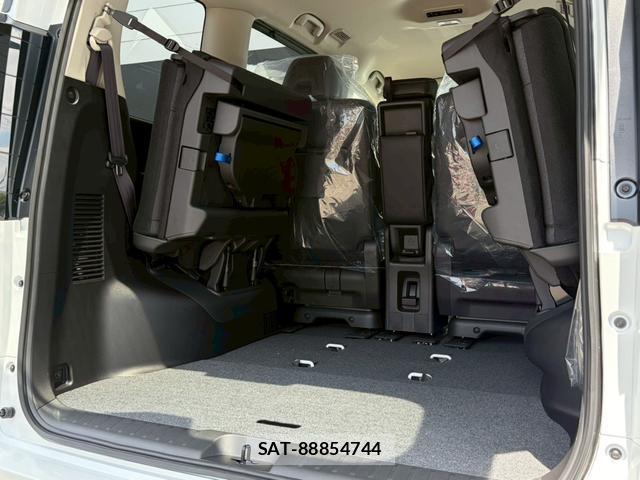 Nissan SERENA 2026-06 8223104-11