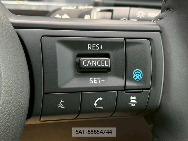 Nissan SERENA 2026-06 8223104-12