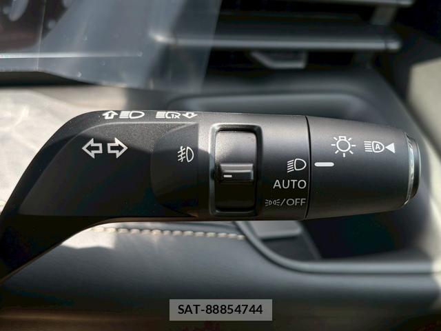 Nissan SERENA 2026-06 8223104-19