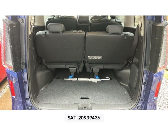 Nissan SERENA 2023-02 8223118-17