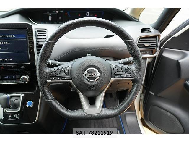 Nissan SERENA 2020-03 8223245-5