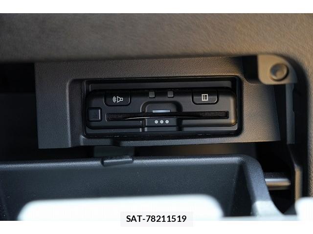 Nissan SERENA 2020-03 8223245-9