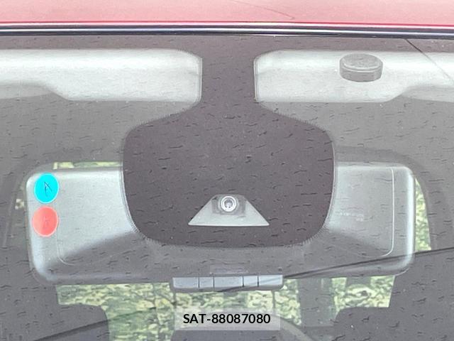 Nissan SERENA 2018-04 8223276-6