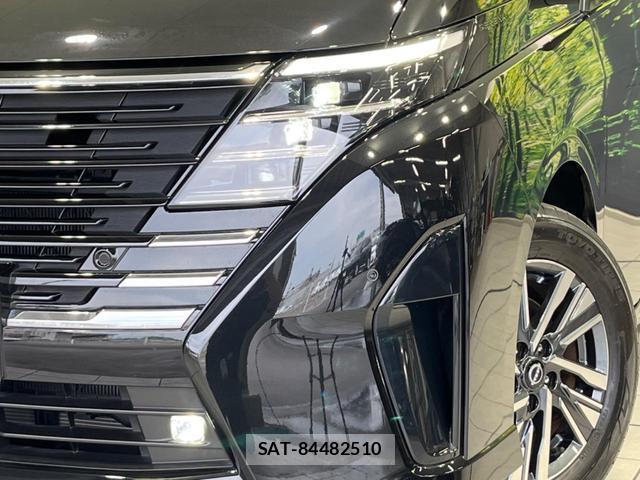 Nissan SERENA 2023-04 8223513-12