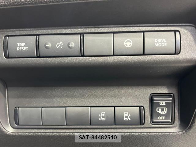 Nissan SERENA 2023-04 8223513-2