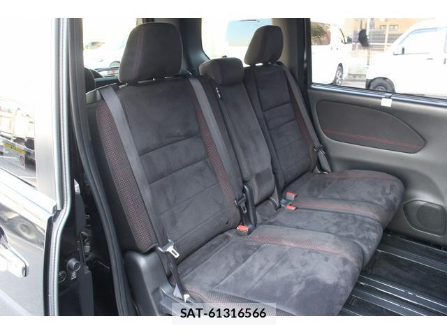 Nissan SERENA 2018-03 8223689-7