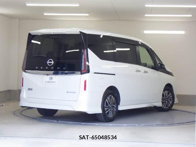 Nissan SERENA 2023-07 8223935-1