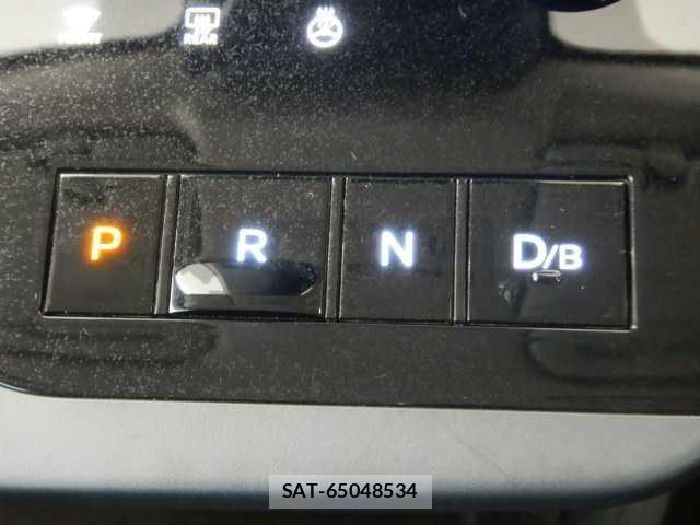 Nissan SERENA 2023-07 8223935-4