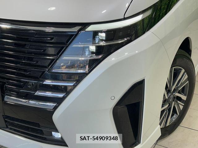 Nissan SERENA 2023-06 8224043-12