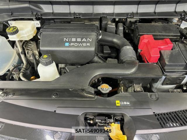 Nissan SERENA 2023-06 8224043-18