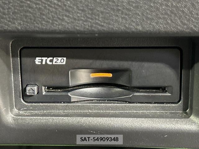 Nissan SERENA 2023-06 8224043-6