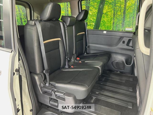 Nissan SERENA 2023-06 8224043-8