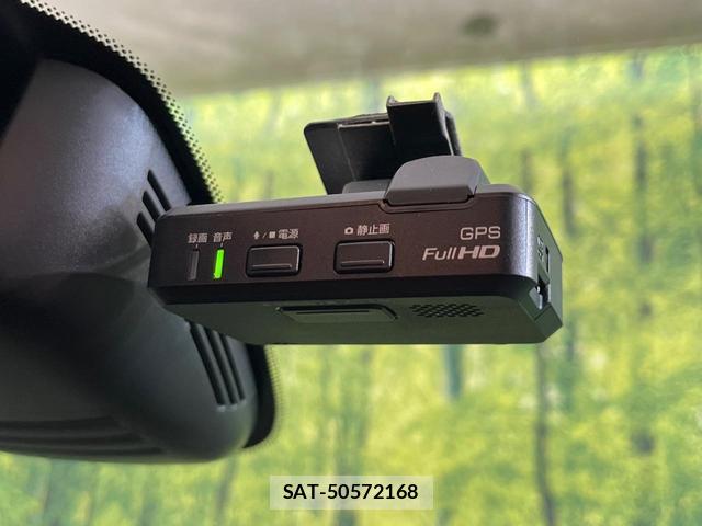 Nissan SERENA 2017-07 8224199-4