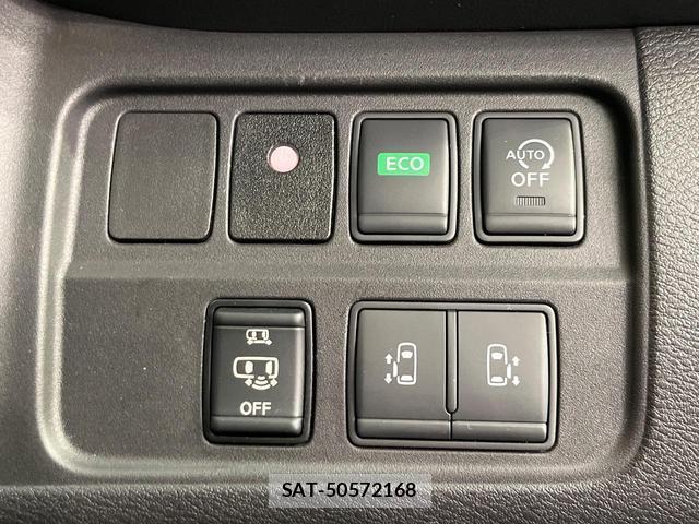 Nissan SERENA 2017-07 8224199-6