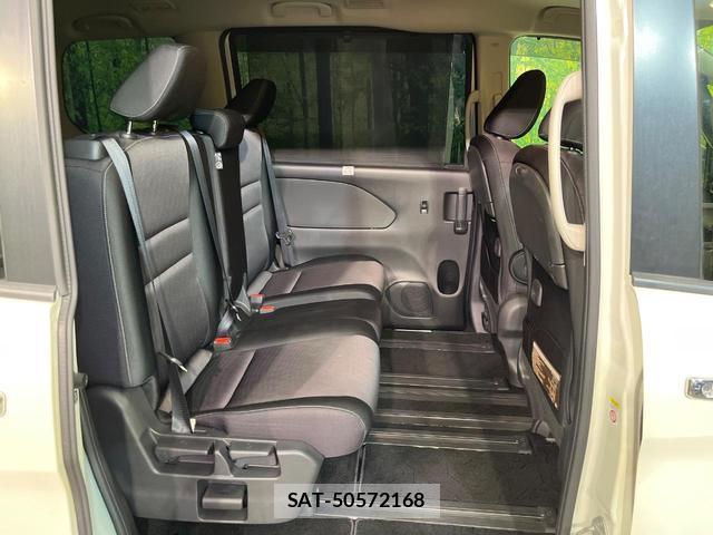 Nissan SERENA 2017-07 8224199-8