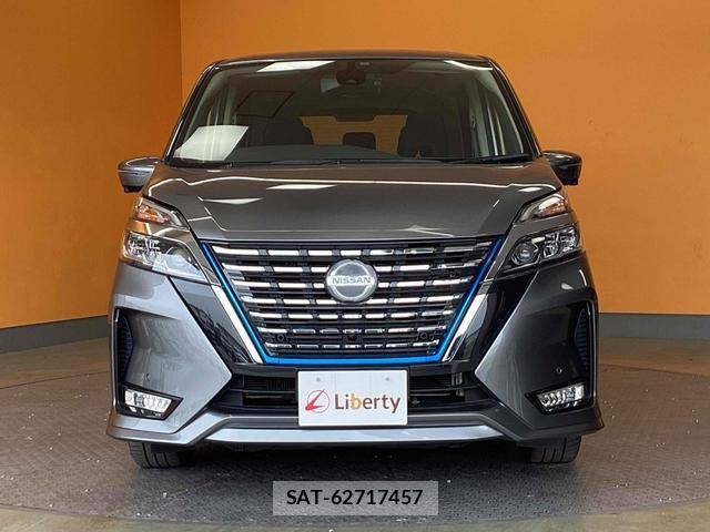 Nissan SERENA 2021-11 8224558-4