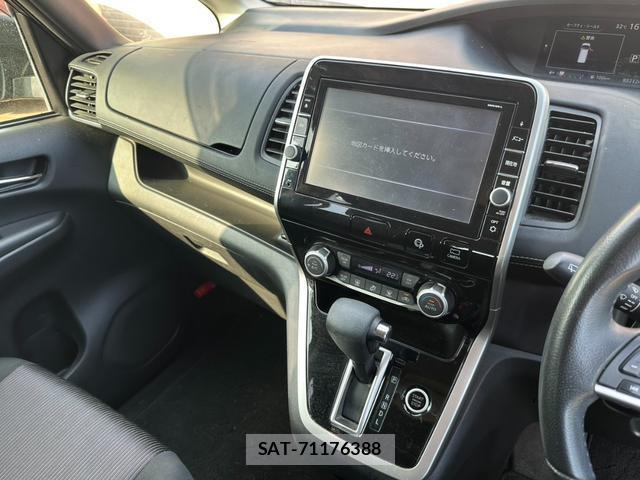 Nissan SERENA 2016-11 8224664-10