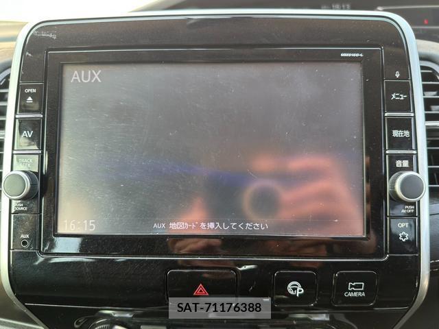 Nissan SERENA 2016-11 8224664-11