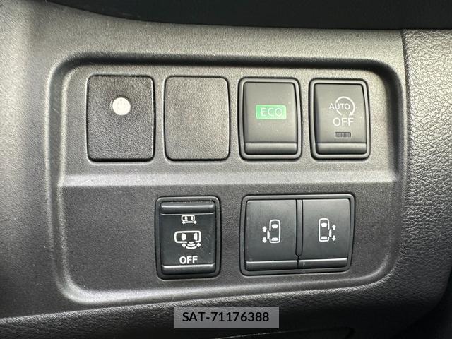 Nissan SERENA 2016-11 8224664-14