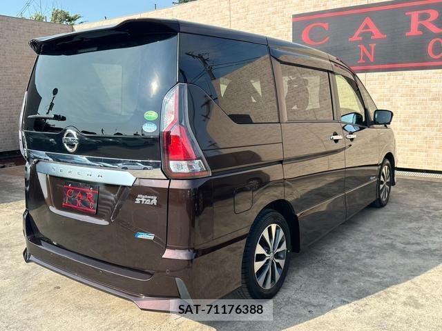 Nissan SERENA 2016-11 8224664-2